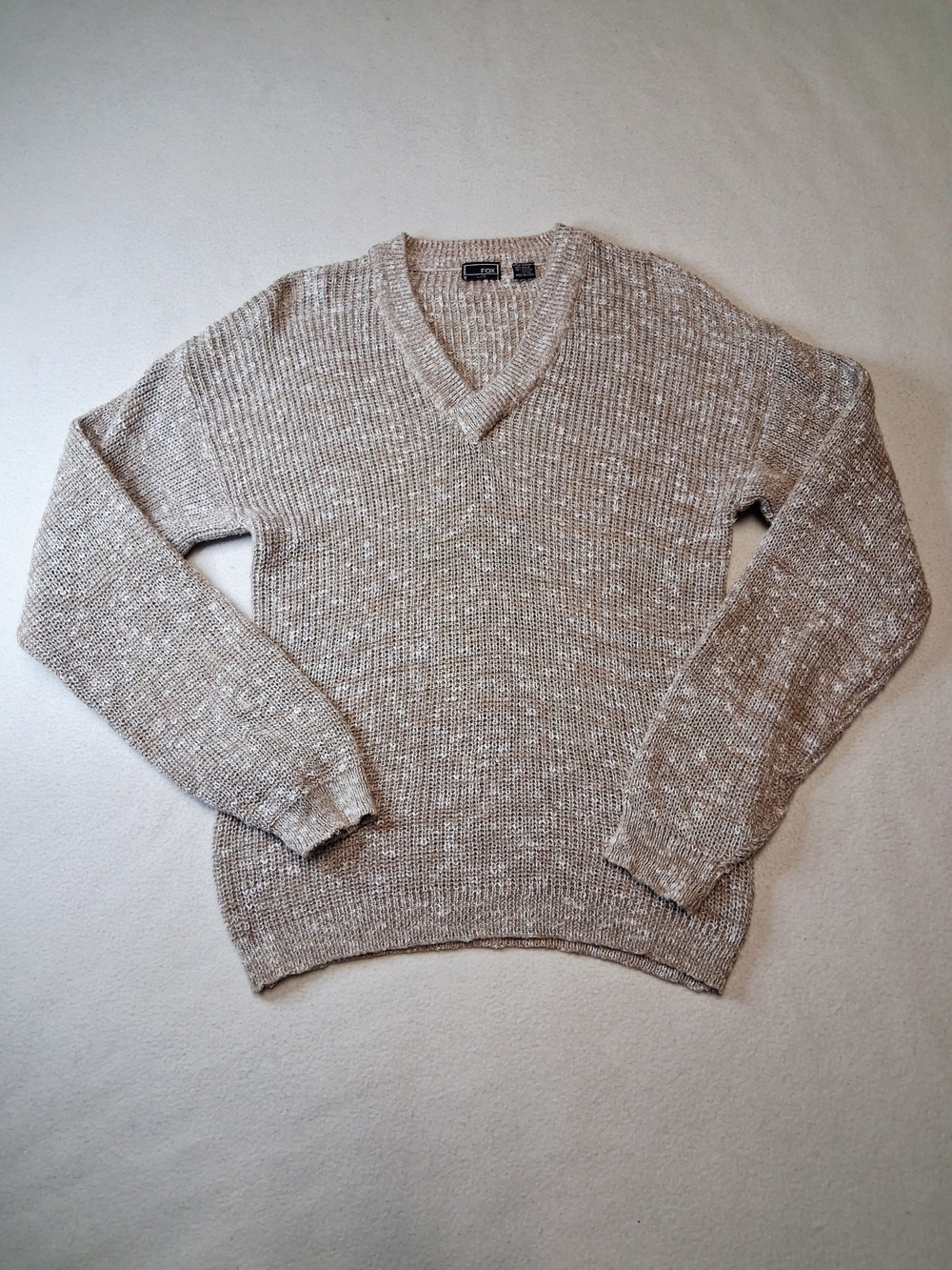 Fox Womens V-Neck Sweater in Light Beige Blend